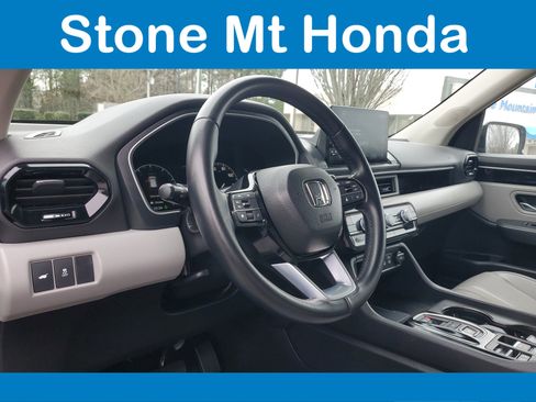 Used 2023 Honda Pilot EX-L image 19