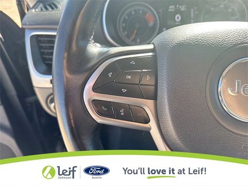 Used 2019 Jeep Cherokee Latitude Plus image 32