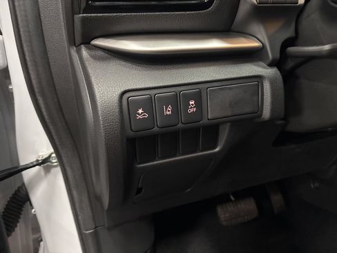 Used 2024 Mitsubishi Eclipse Cross LE AWD/4WD image 22