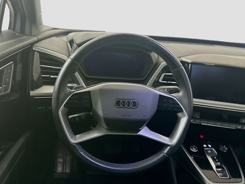 Used 2024 Audi Q4 e-tron Prestige AWD/4WD image 17