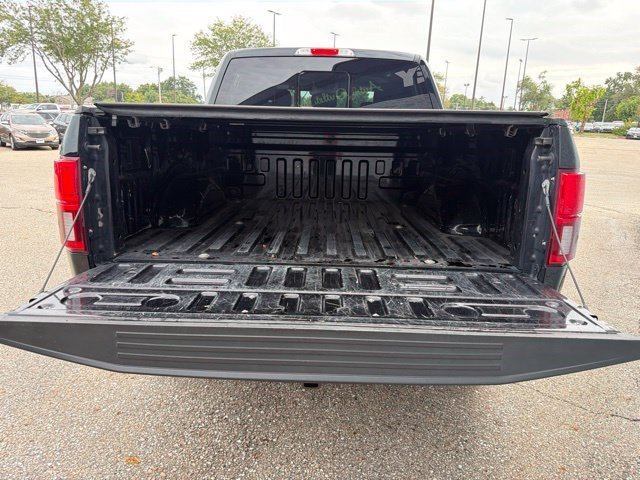 Used 2018 Ford F150 Lariat w/ Equipment Group 502A Luxury AWD/4WD image 16