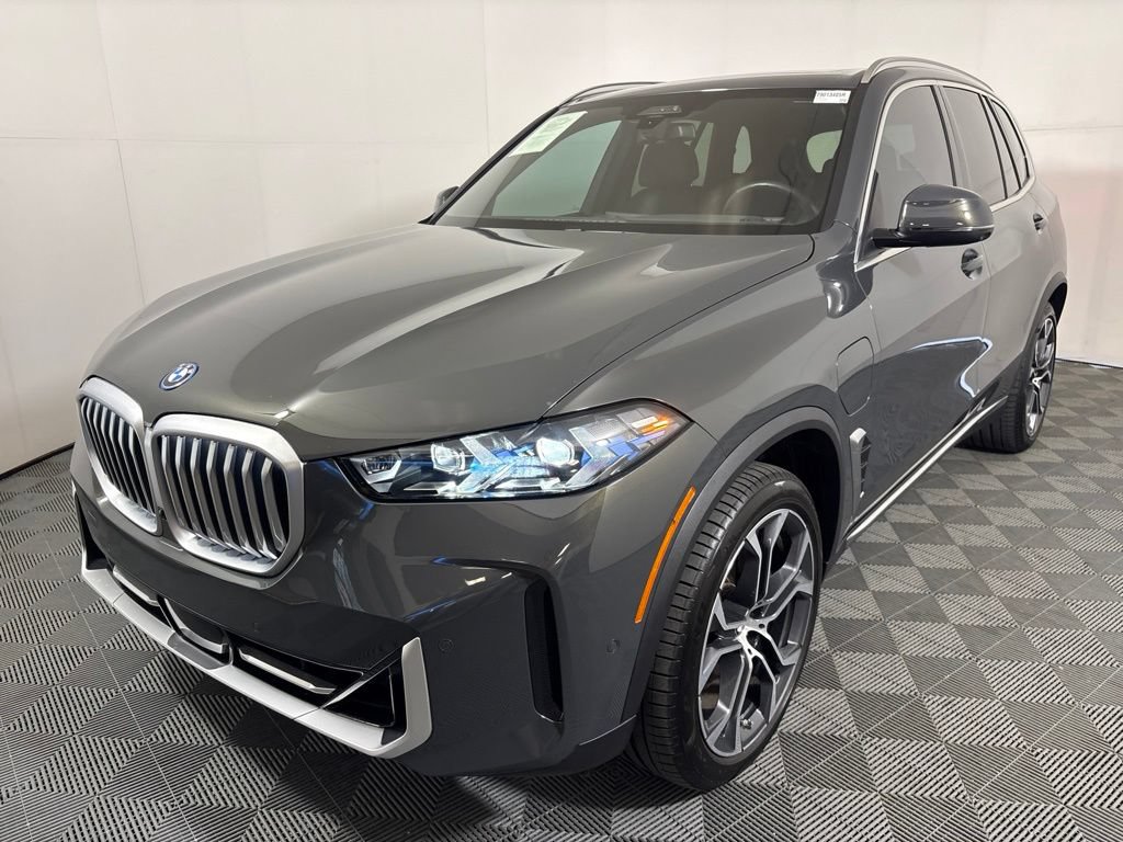 Certified 2026 BMW X5 xDrive50e AWD/4WD image 2