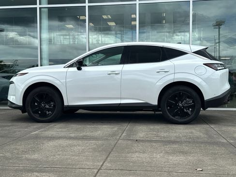 Used 2025 Nissan Murano SV AWD/4WD image 6