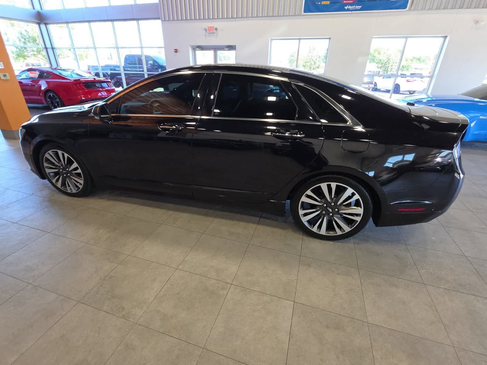 Used 2020 Lincoln MKZ Reserve w/ Elements Package AWD/4WD image 11