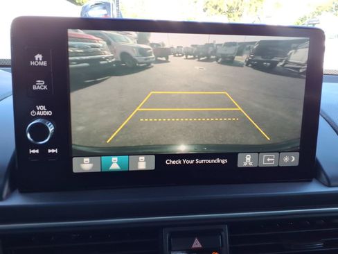 Used 2023 Honda Pilot EX-L image 31