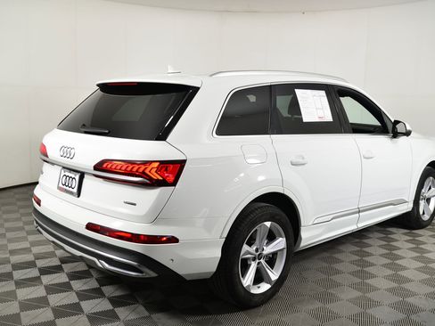 Used 2023 Audi Q7 2.0T Premium Plus w/ Premium Plus Package image 9