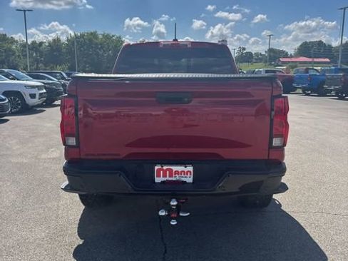 Used 2024 Chevrolet Colorado Trail Boss w/ Technology Package image 4