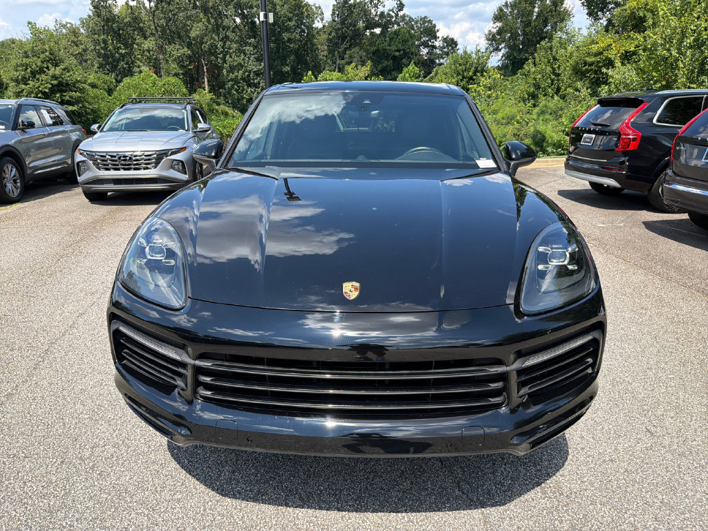 Used 2020 Porsche Cayenne AWD/4WD image 2