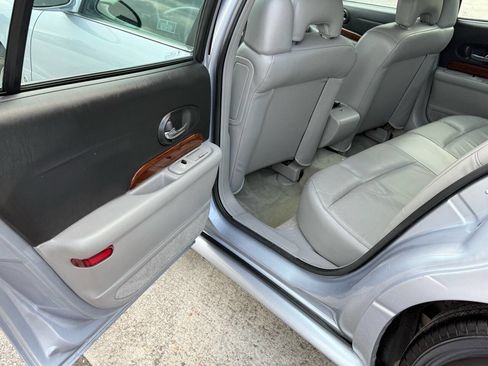 Used 2004 Buick Le Sabre Custom image 20