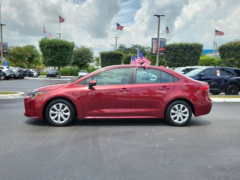 Used 2022 Toyota Corolla LE FWD image 7