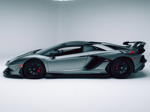 Used 2020 Lamborghini Aventador SVJ image 14