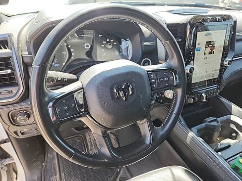 Used 2023 RAM 1500 Limited AWD/4WD image 9
