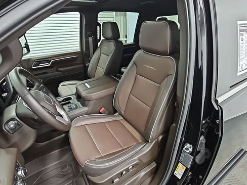 Used 2024 GMC Sierra 2500 Denali w/ Technology Package image 29