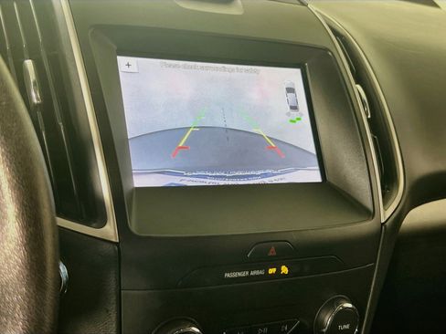 Used 2019 Ford Edge SEL w/ Equipment Group 201A AWD/4WD image 13