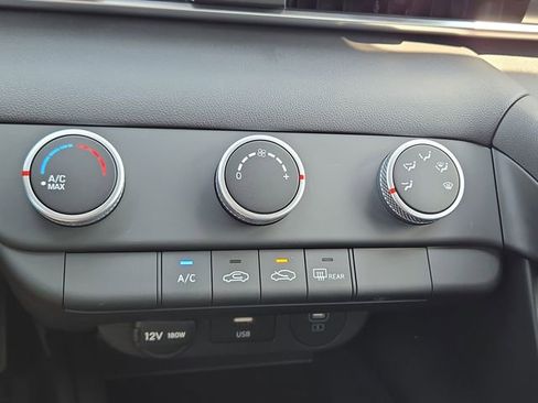New 2026 Hyundai Elantra SE FWD image 12