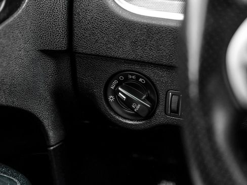 Used 2018 Dodge Charger GT AWD/4WD image 33