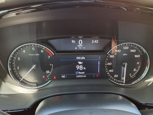 Certified 2024 Cadillac XT6 Luxury FWD image 31