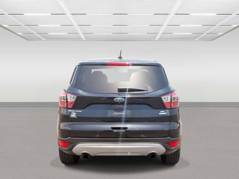Used 2017 Ford Escape SE FWD image 4