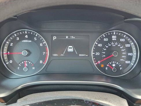 Used 2023 Kia Forte LXS FWD image 11