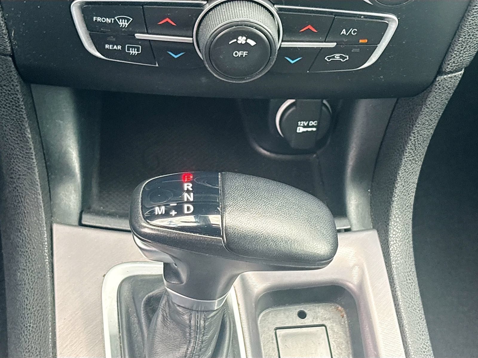 Used 2022 Dodge Charger SXT RWD image 16