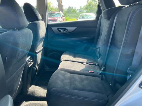 Used 2016 Nissan Rogue S image 12