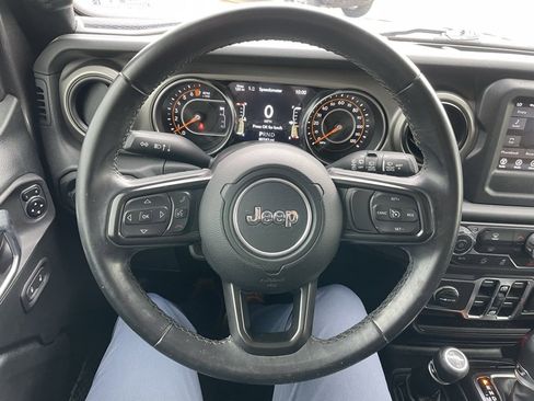 Used 2021 Jeep Wrangler Unlimited Sport image 19