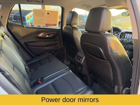 Used 2024 GMC Terrain SLT image 26