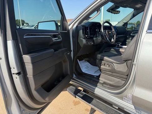 Used 2023 Chevrolet Silverado 1500 LTZ AWD/4WD image 10