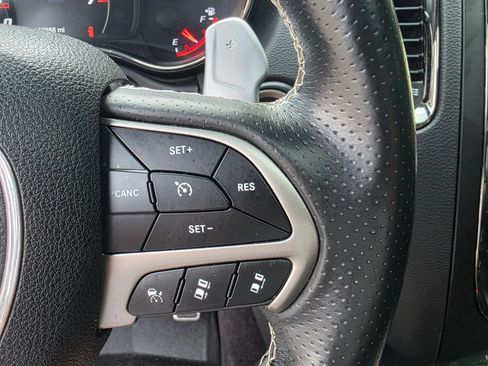 Used 2018 Dodge Durango SRT w/ Technology Group AWD/4WD image 19
