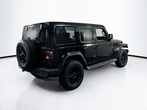 Used 2021 Jeep Wrangler Unlimited Sahara AWD/4WD image 5