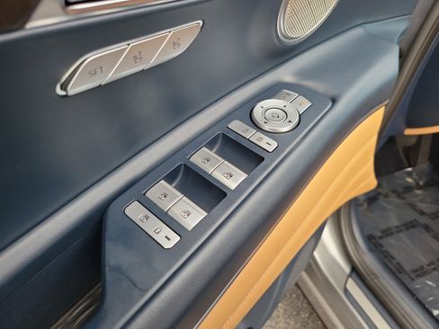 Used 2023 Genesis GV80 2.5T w/ Advanced Package image 15