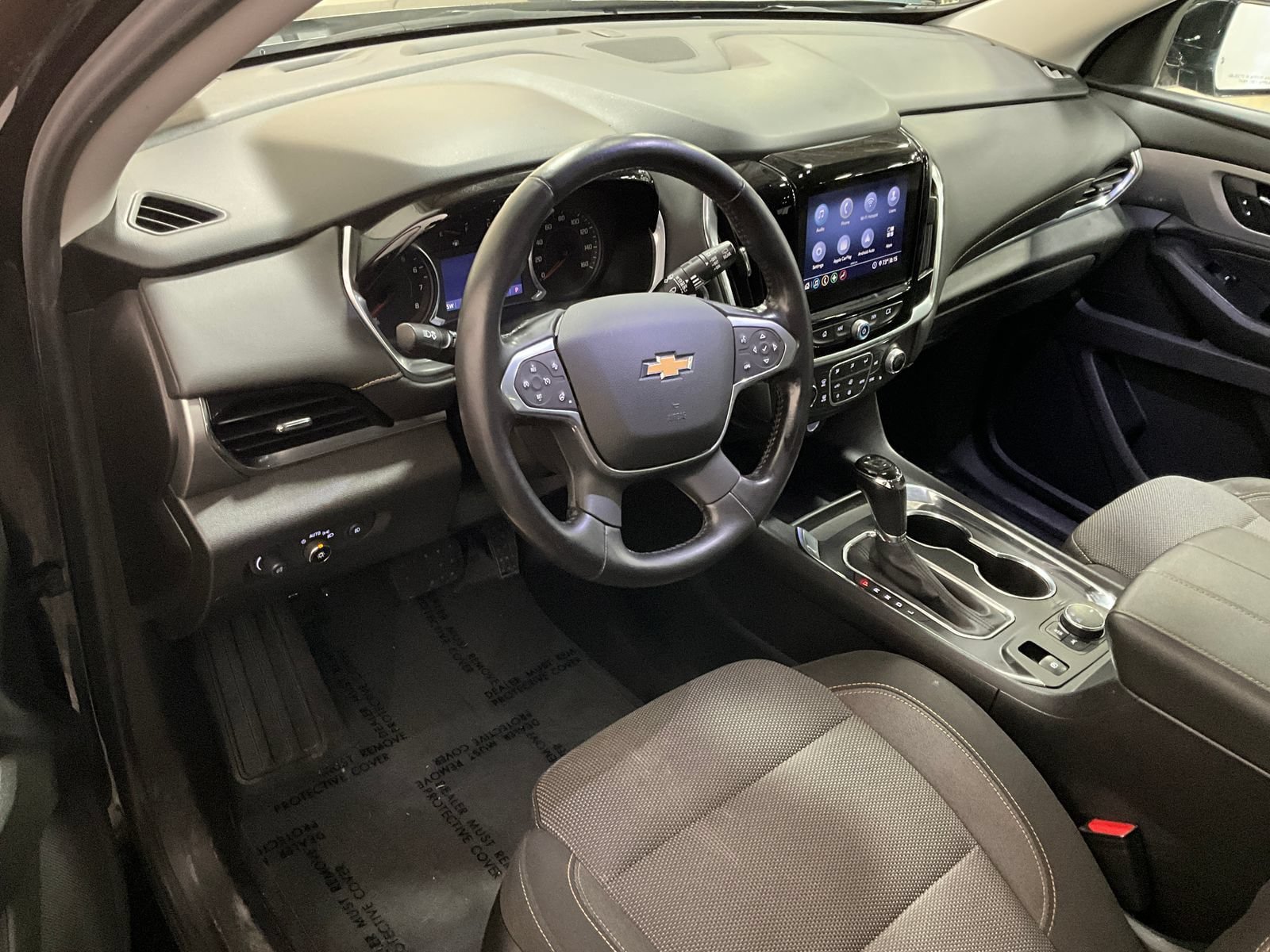 Used 2020 Chevrolet Traverse LT FWD image 15