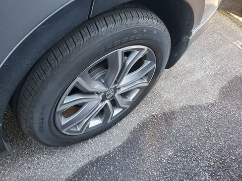 Used 2020 Honda CR-V Touring image 9