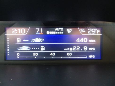 Used 2020 Subaru Crosstrek 2.0i Limited w/ Moonroof Package w/Navigation image 32