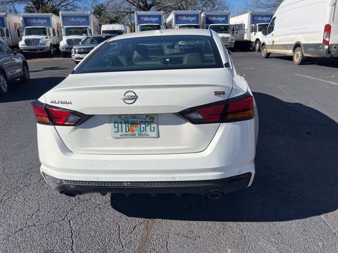 Used 2025 Nissan Altima 2.5 SR image 6