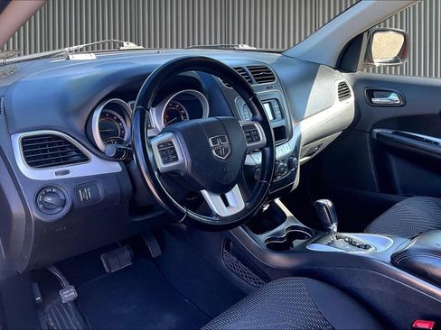 Used 2020 Dodge Journey SE w/ SE Popular Equipment Group FWD image 16