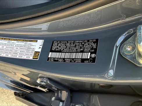 New 2025 Toyota Prius Plug-In Hybrid image 21