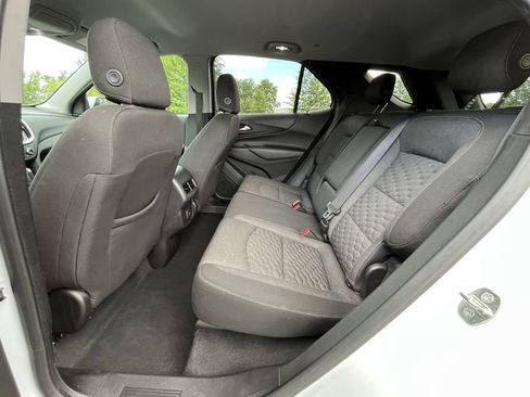 Used 2019 Chevrolet Equinox LT FWD image 17