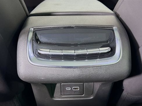 Certified 2025 Cadillac XT6 Sport w/ LPO, Floor Liner Package AWD/4WD image 23