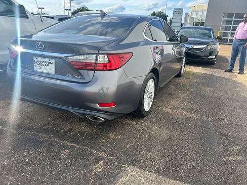Used 2017 Lexus ES 350 w/ Premium Package FWD image 31
