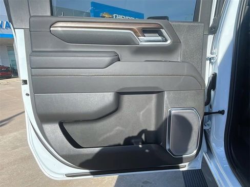 New 2026 Chevrolet Silverado 3500 High Country w/ High Country Premium Package AWD/4WD image 11