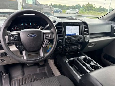 Used 2017 Ford F150 XL w/ Equipment Group 101A Mid AWD/4WD image 18