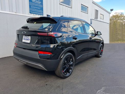 Used 2023 Chevrolet Bolt EUV LT w/ Comfort Package FWD image 10
