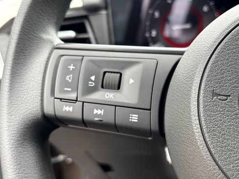 Used 2026 Nissan Kicks S FWD image 11