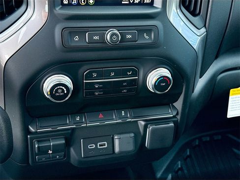 New 2026 GMC Sierra 3500 Pro w/ Convenience Package image 9