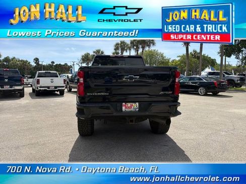 Used 2024 Chevrolet Silverado 2500 ZR2 w/ Technology Package AWD/4WD image 12