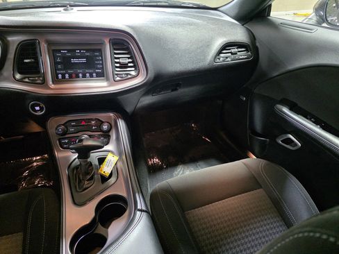 Used 2023 Dodge Challenger SXT w/ Blacktop Package image 15