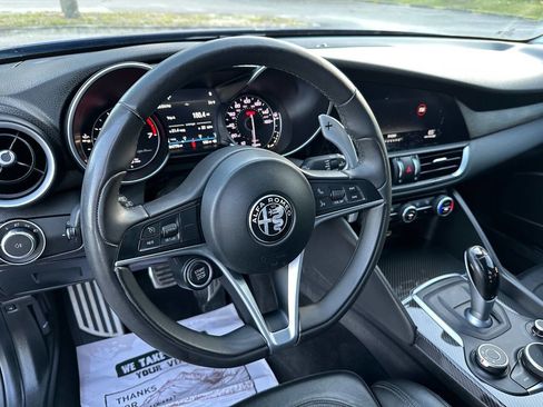 Used 2017 Alfa Romeo Giulia Ti w/ TI 19" Sport Package image 17