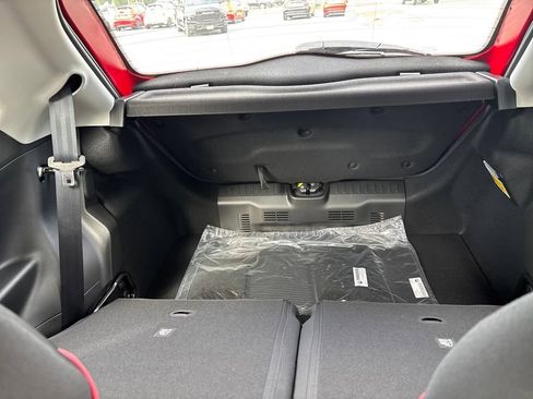 New 2024 FIAT 500 e (RED) image 10