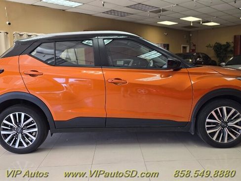 Used 2024 Nissan Kicks SV image 5